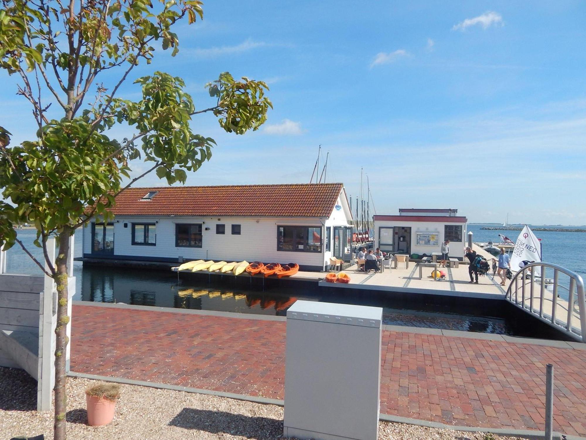 Wunderschoenes-Freistehendes-Ferienhaus-An-Der-See-Sauna-Strand-Yachthafen-Wlan Bruinisse Buitenkant foto