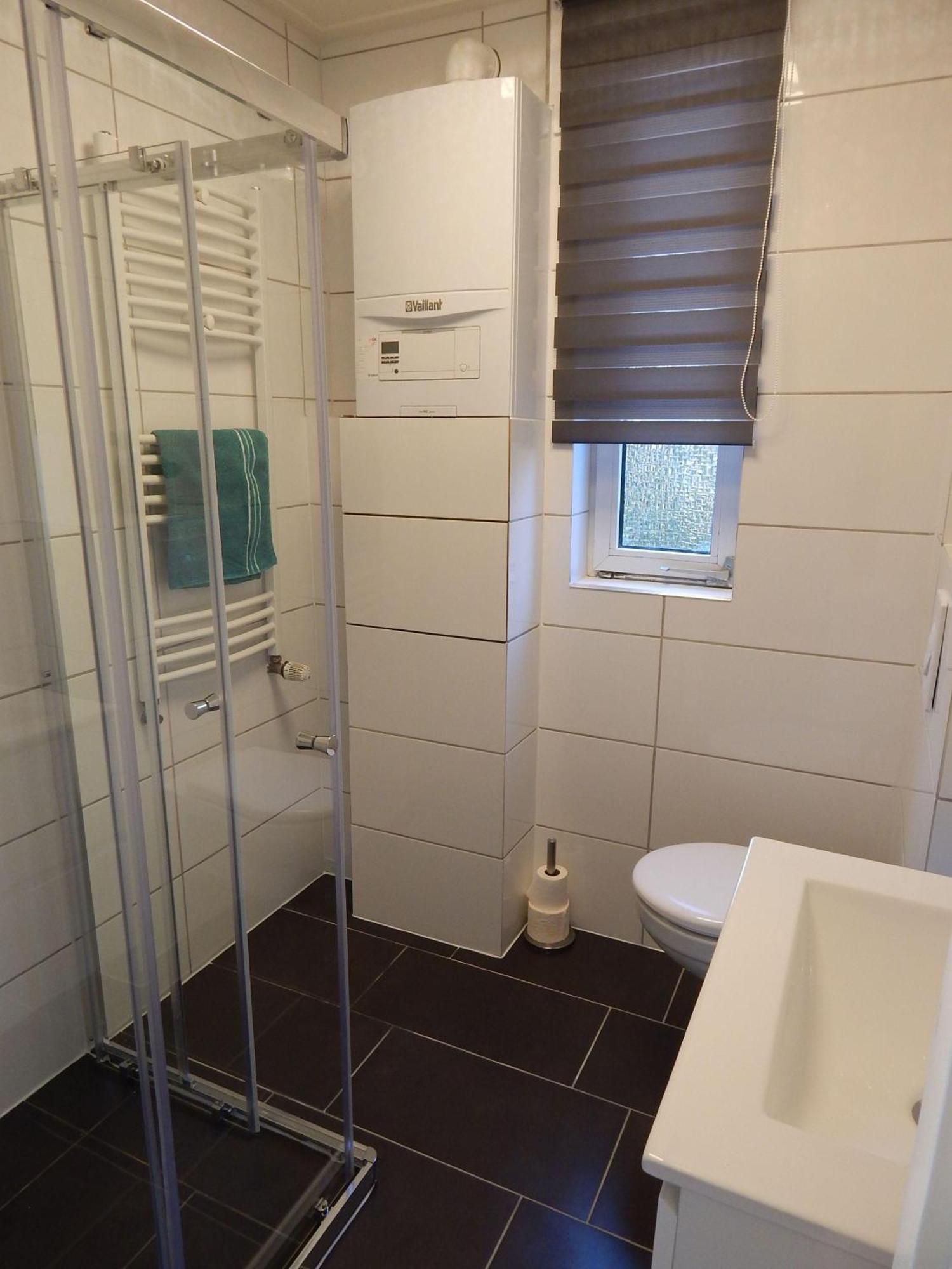 Wunderschoenes-Freistehendes-Ferienhaus-An-Der-See-Sauna-Strand-Yachthafen-Wlan Bruinisse Buitenkant foto